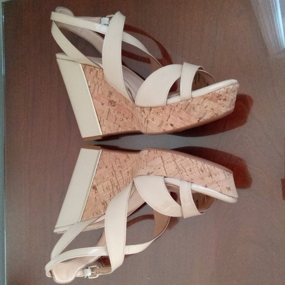 Shoes - Picture 6 of 6